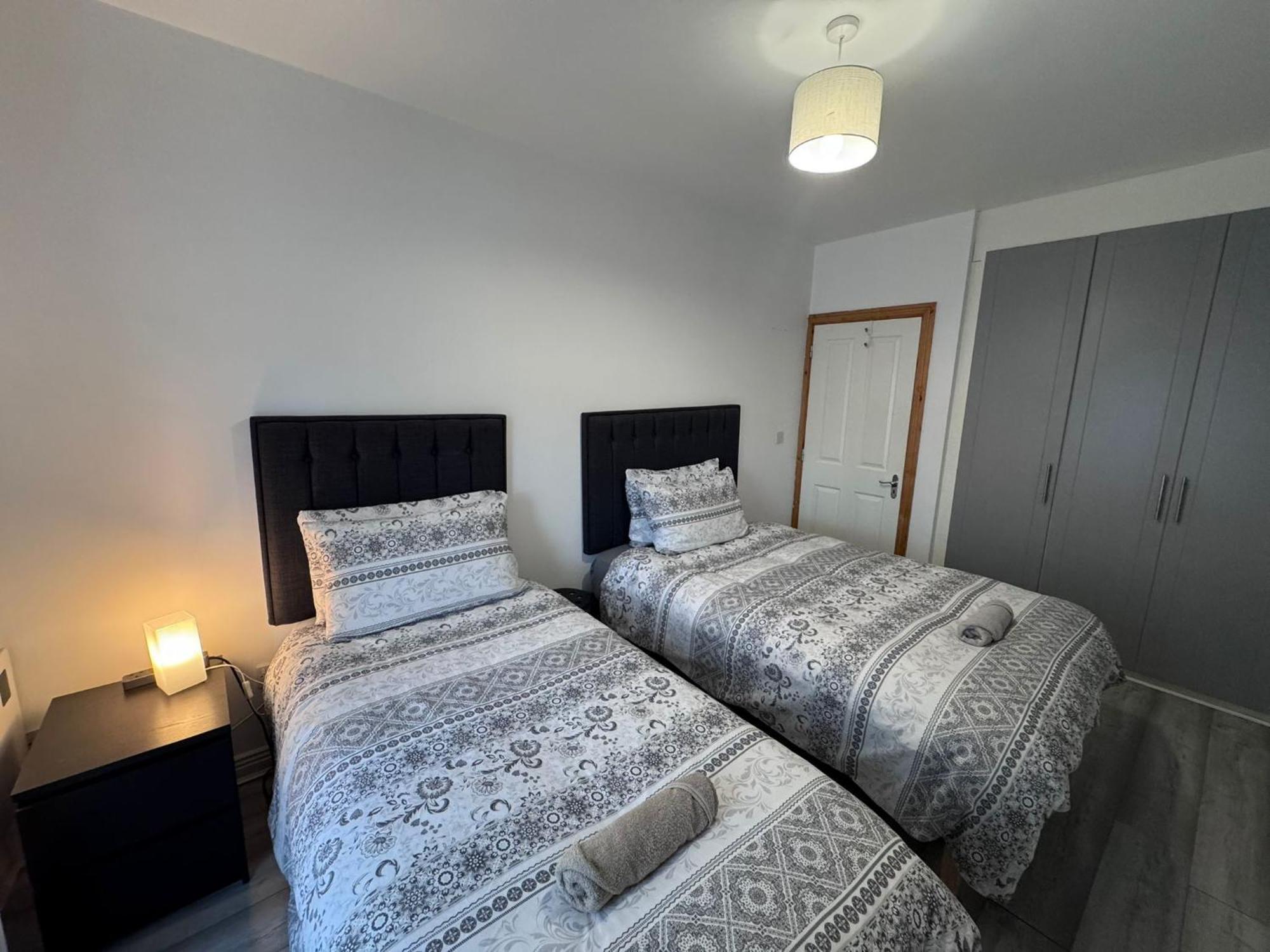 Modern Apartment Good Distance From Dublin City And Airport 4People Exterior photo